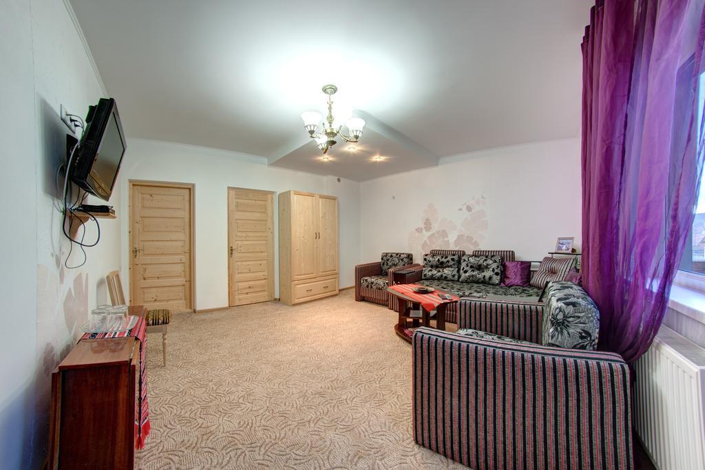 Pektoral Hotell Bukovel Rom bilde
